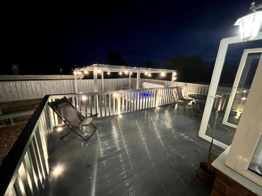 Numero Venti Aparthouse Wifi Parking Hot Tub Newcastle upon Tyne Exterior foto